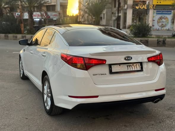 كيا أوبتيما 2011 - صورة 2
