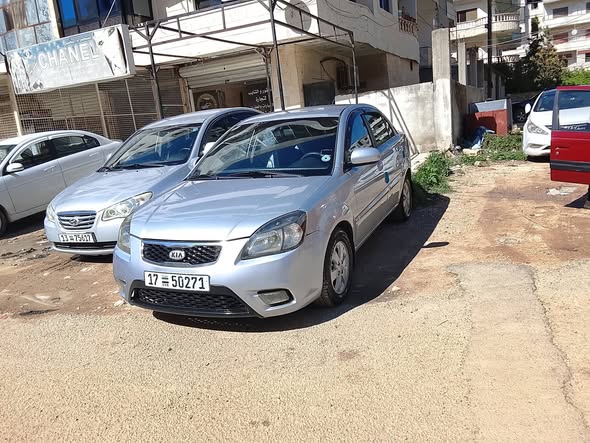كيا ريو 2011 - صورة 1