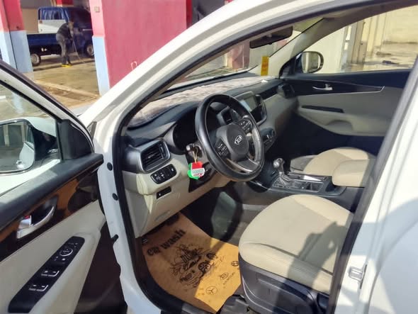 كيا سورنتو 2017 - صورة 3