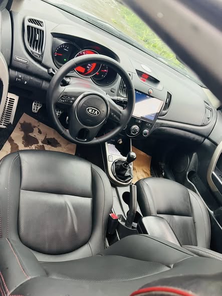 كيا فورتي 2010 - صورة 4