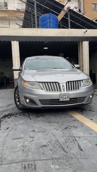 لينكولن MKZ 2010 - صورة 3