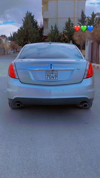 لينكولن MKZ 2010 - صورة 4