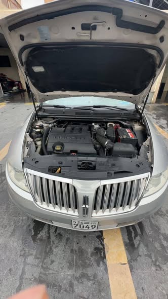 لينكولن MKZ 2010 - صورة 5