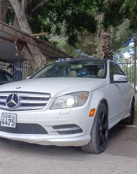مرسيدس C350 2012 - صورة 3