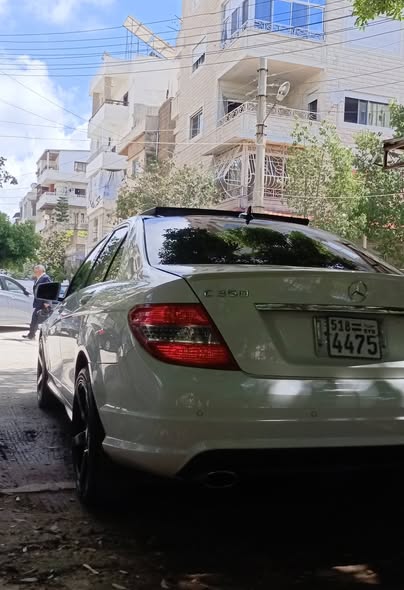 مرسيدس C350 2012 - صورة 4