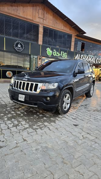 جيب شيروكي 2012 - صورة 1