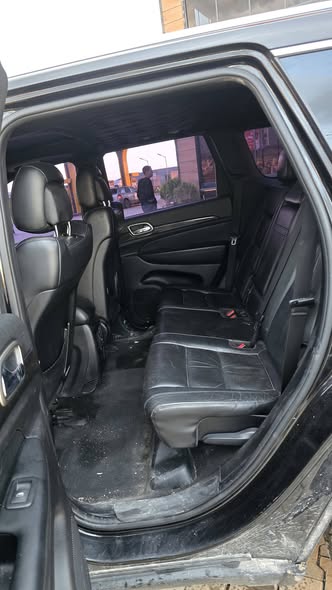 جيب شيروكي 2012 - صورة 5