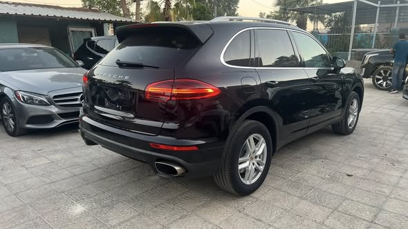 بورش كايين 2016 - صورة 5