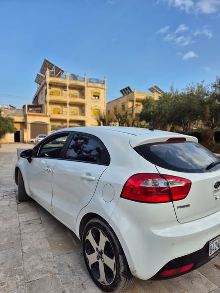 كيا برايد 2012 - صورة 4