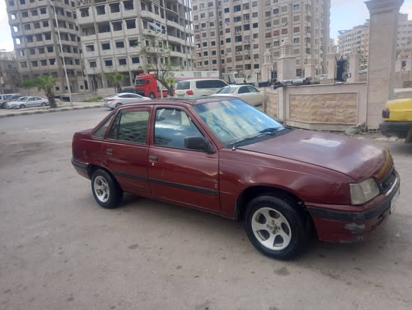 اوبل استرا 2007 - صورة 4