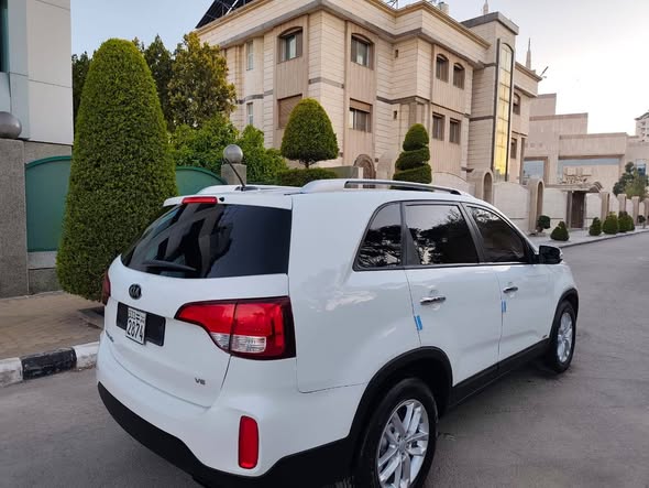 كيا سيرانتو 2015 - صورة 5