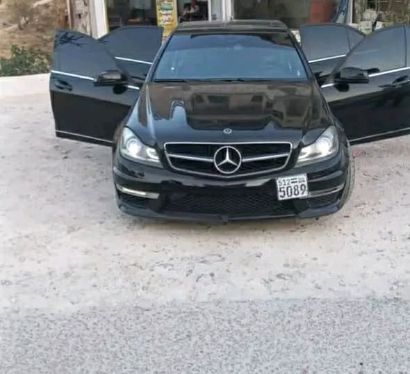 مرسيدس سي 300 2012 - صورة 2