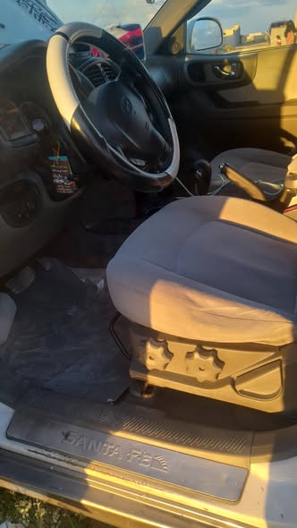 هيونداي سنتافي 2005 - صورة 4