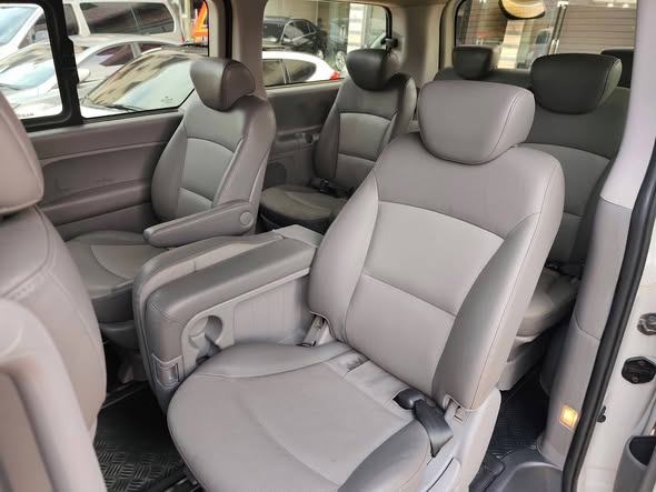 هيونداي ستاركس 2010 - صورة 3