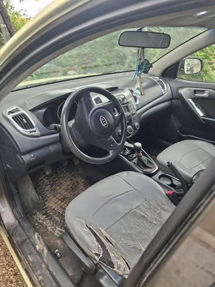 كيا سيراتو 2011 - صورة 3