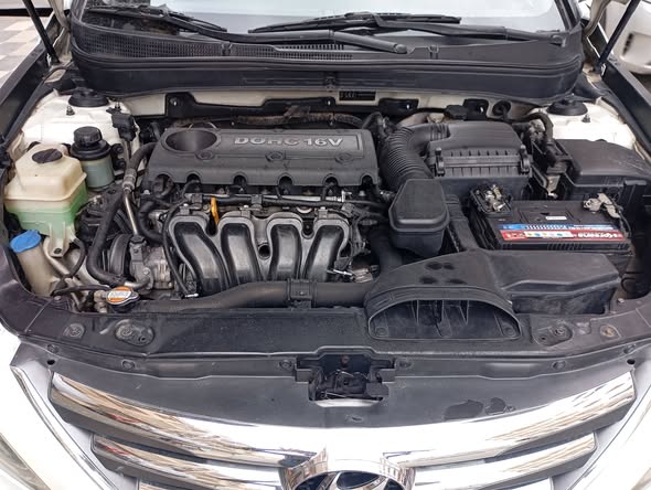 هونداي سوناتا 2011 - صورة 4