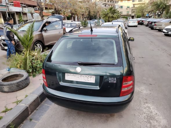 سكودا فابيا 2005 - صورة 2