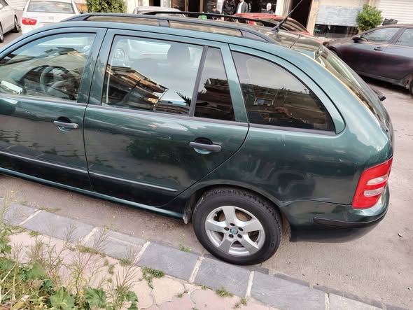 سكودا فابيا 2005 - صورة 4