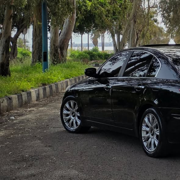 هيونداي جينيسيس 2011 - صورة 3