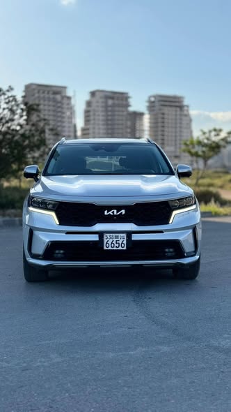 كيا سيرنتو 2023 - صورة 1