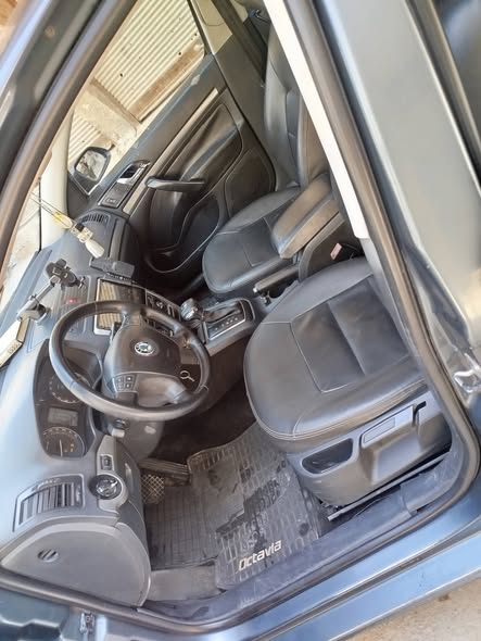 سكودا أوكتافيا 2005 - صورة 5