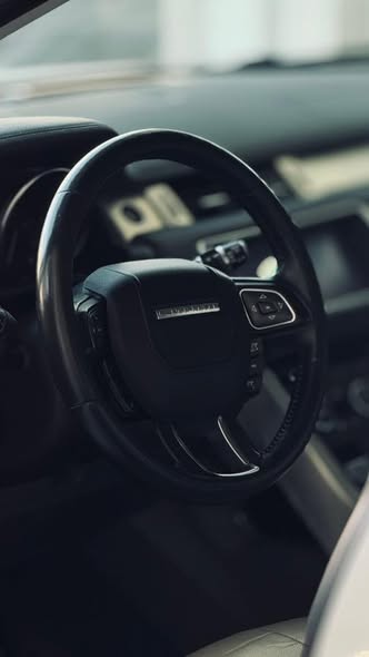 رانج روفر إيفوك 2017 - صورة 4