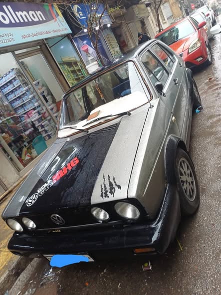 فولكس فاجن كولف 1976 - صورة 4