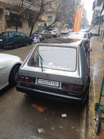 فولكس فاجن كولف 1976 - صورة 5