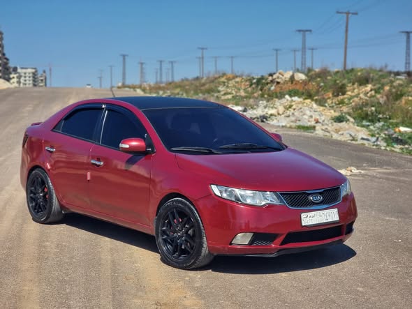 كيا فورتي 2009 - صورة 1