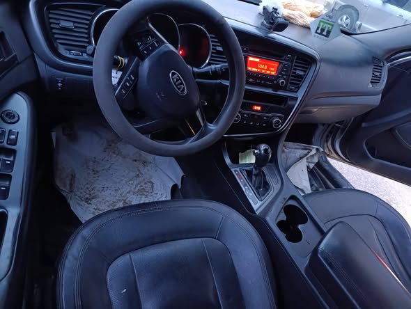 كيا اوبتيما 2011 - صورة 3