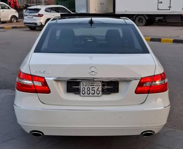 مرسيدس E350 2012
