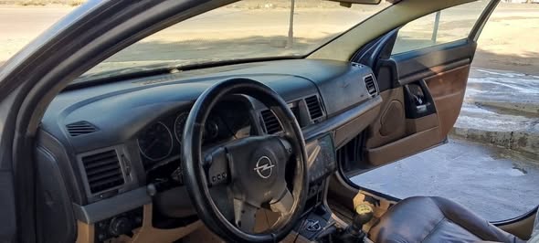 اوبل فيكترا 2004 - صورة 2