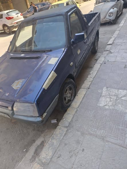 سكودا بيك أب 1994 - صورة 1