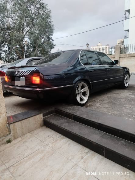 بي إم دبليو 735i 1991 - صورة 2