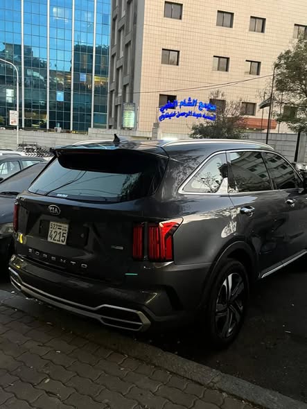 كيا سورنتو 2021 - صورة 2