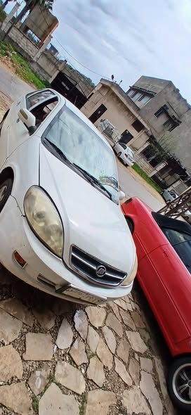 ليفان 520 2008 - صورة 4
