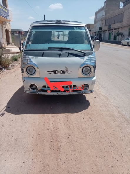 هونداي H100 2001 - صورة 4