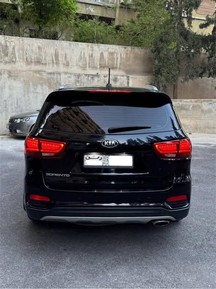 كيا سيرنتو 2020 - صورة 3