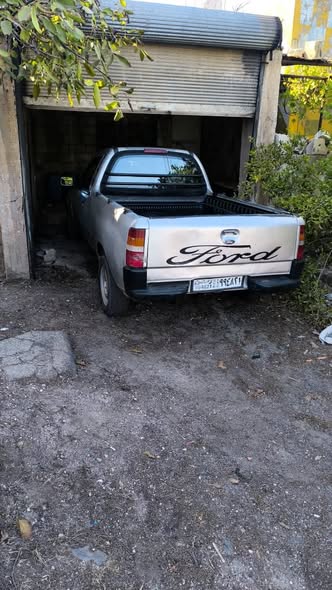 فورد كورير 2005 - صورة 2