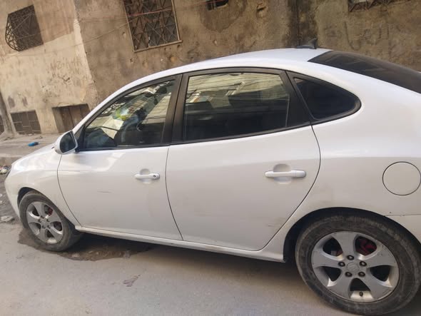 هيونداي افانتي 2009 - صورة 5