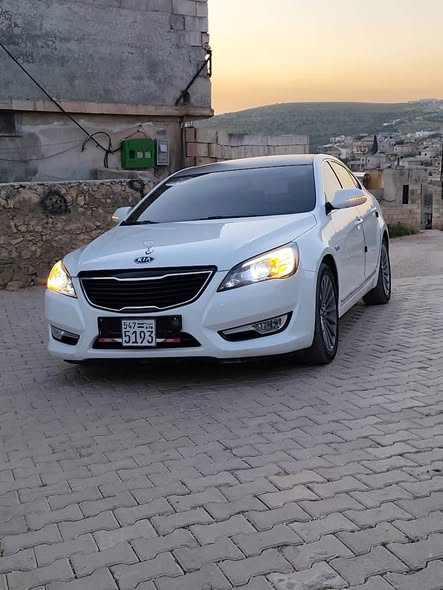 كيا كي 7 2010 - صورة 2