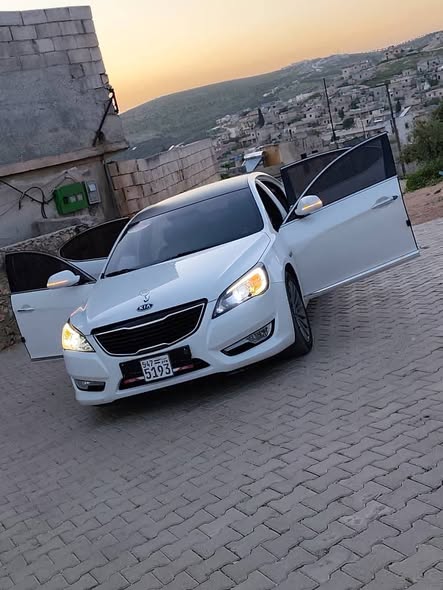 كيا كي 7 2010 - صورة 4