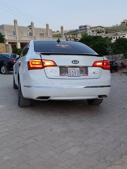 كيا كي 7 2010 - صورة 5