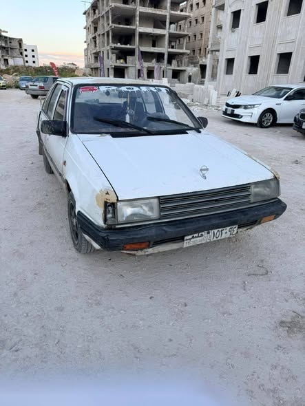 نيسان ساني 1983 - صورة 1