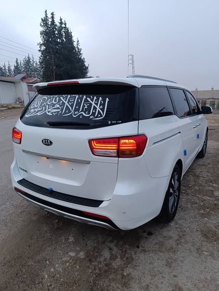 كيا كرنفال 2015 - صورة 2