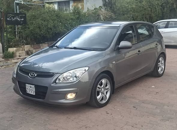 هونداي i30 2011 - صورة 2
