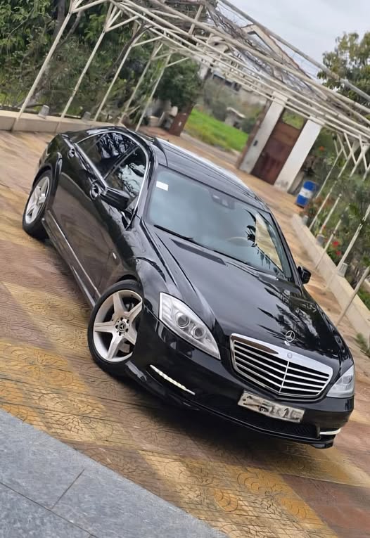 مرسيدس S550 2011