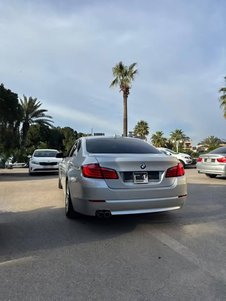 بي إم دبليو 530i 2011 - صورة 2
