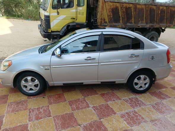 هيونداي فيرنا 2007 - صورة 5