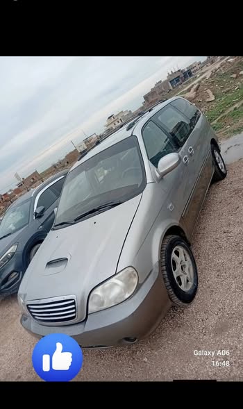 كيا كرنفال 2004 - صورة 5